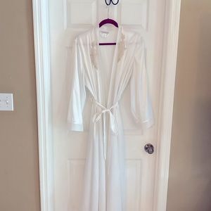 Long white robe with matching nightgown